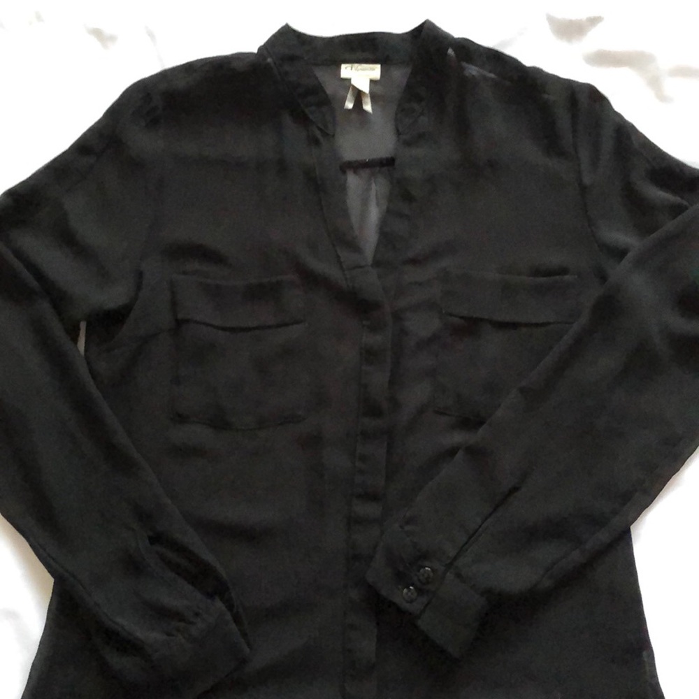 Black shirt